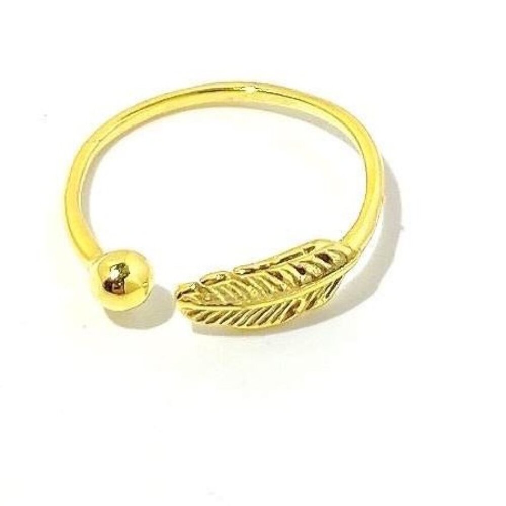 18K Yellow Gold Plated over 925 Sterling Silver adjustable Feather Ring - Picture 3 of 4
